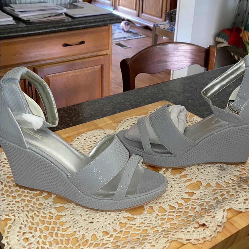 Wedge sandals 👡